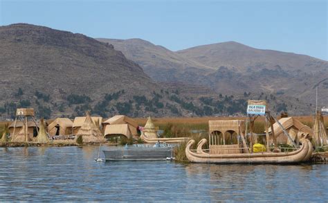 Moors and More: Lake Titicaca - the floating islands