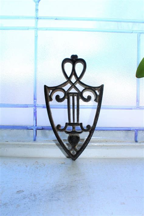 Vintage Cast Iron Trivet Rustic Farmhouse Decor