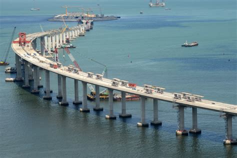 World’s Longest Cross Sea Bridge Built In China: ‘HK-Zhuhai-Macao’ - w3buzz