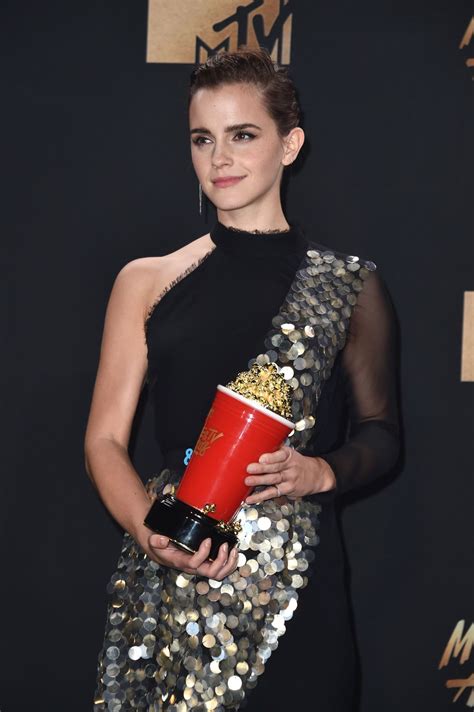 Emma Watson – MTV Movie and TV Awards in Los Angeles 05/07/2017 ...