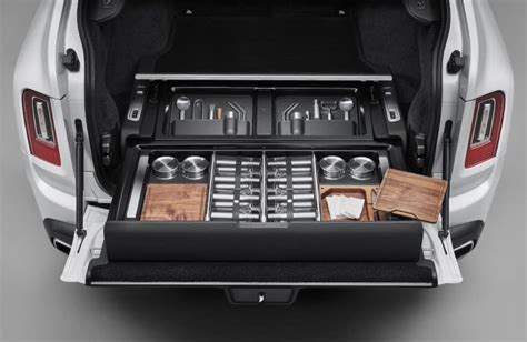 Rolls-Royce Cullinan Interior Redefines the 'Tailgate Party' | TractionLife