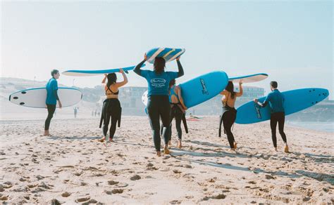 Take Surfing Lessons in Malibu! | Iberia Joven