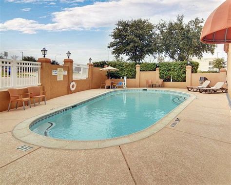 Comfort Inn Pool: Pictures & Reviews - Tripadvisor