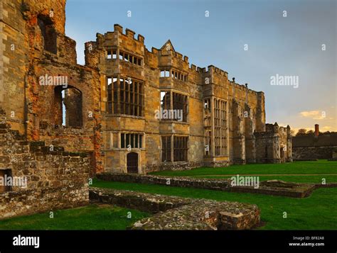 Cowdray Ruins. Midhurst, Sussex, England, UK Stock Photo - Alamy