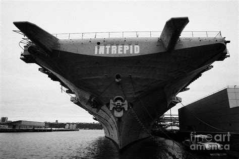 USS Intrepid Aircraft Carrier at the Intrepid Sea Air Space Museum new ...