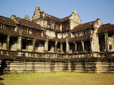 Angkor Wat Khmer architecture eastern gallery entrance 06