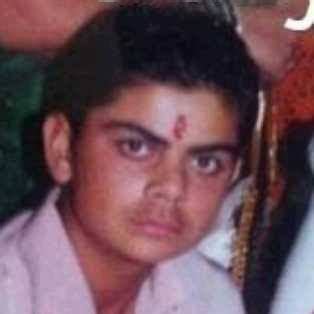 Indian Cricketer Virat Kohli Childhood Photos - MERE PIX