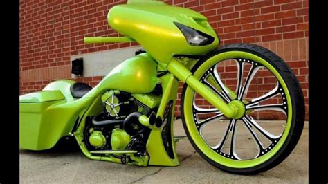 Custom Harley Davidson bike show exhibition Daytona - YouTube