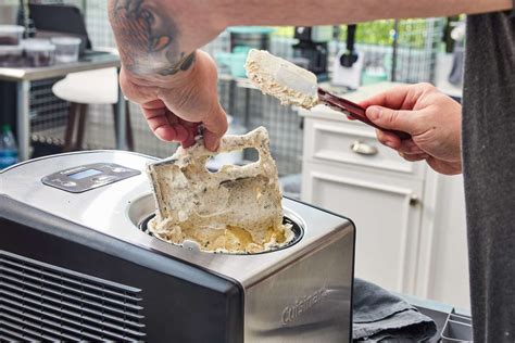 How To Make Salted Caramel Ice Cream In Ice Cream Maker | Robots.net