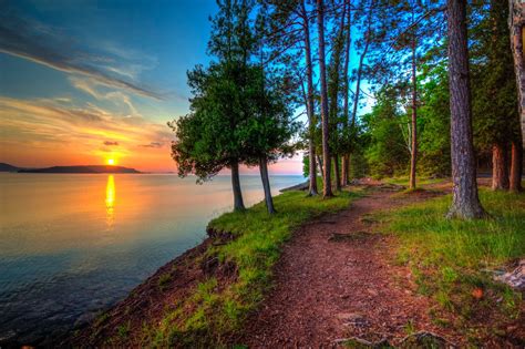 Sunset at Presque Isle Park, Marquette, Michigan | by ap0013 | Presque isle, Michigan travel ...