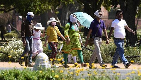 Delhi records hottest day of season at 44.1 degree, temp up in most parts of country - india ...