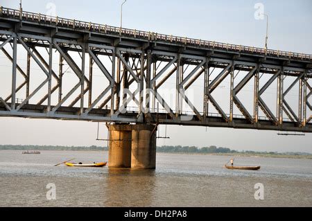 bridge on godavari river andhra pradesh India Stock Photo - Alamy