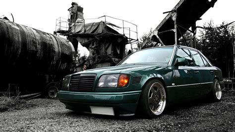 Download Classic in Time - Old Mercedes Benz Wallpaper | Wallpapers.com