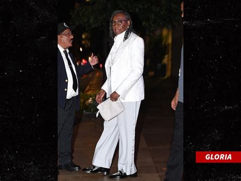 Tyler Perry, Kelly Rowland & More Celebs Attend Jay-Z's Mom's Wedding ...