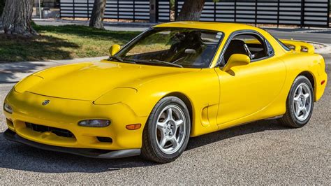 Why The FD Mazda RX-7 Is The Most Beautiful 90s Japanese Sports Car For $50,000