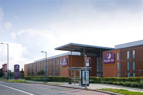 PREMIER INN LONDON HEATHROW AIRPORT T2 & T3 (BATH ROAD) HOTEL - Updated ...