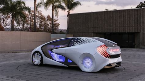 Toyota nın 2030 dan getirdiği geleceğin otomobili: Concept-i