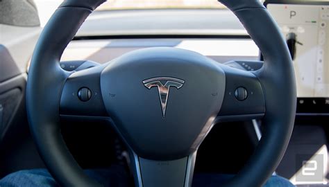 Tesla puts Model 3 Autopilot controls on the steering wheel