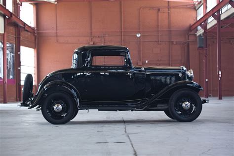 1932 Ford V8 Deluxe Coupe Sports Car Racing, Race Cars, Ford Interior, Ford V8, 1932 Ford, Old ...