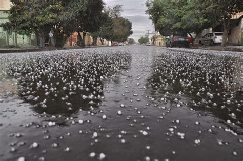 PONTO DE VISTA NOTÍCIAS O BLOG DO POVO: Chuva de granizo no distrito de ...