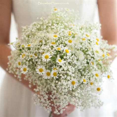 Summer gyps and daisy #wedding bouquet by #bloomboxflowers. Fresh | Daisy bouquet wedding ...