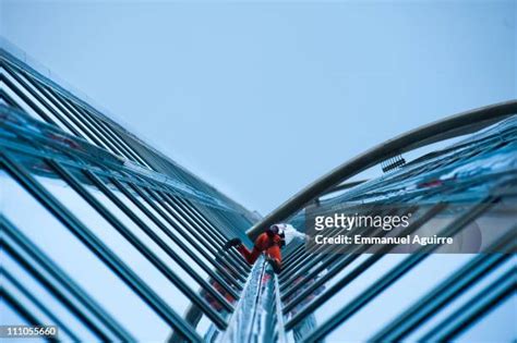 85 Spiderman Alain Robert Climbs Burj Khalifa Stock Photos, High-Res Pictures, and Images ...