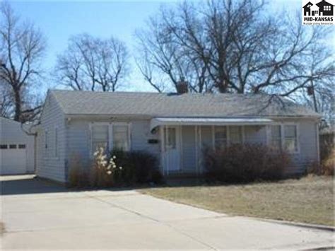 71 Random Rd, Hutchinson, KS 67502 - MLS# 49624 - Coldwell Banker