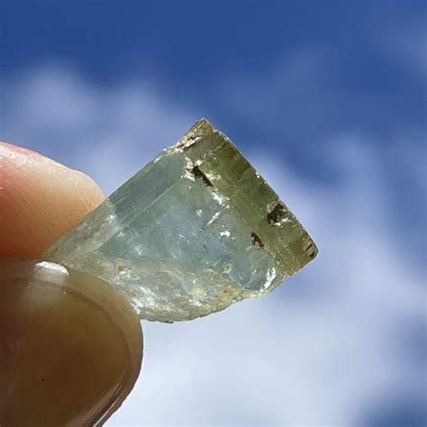 Aquamarine Crystal to release the old - The Rock Crystal Shop