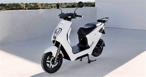 Honda launches electric two-wheeler | British Dealer News