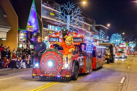 Christmas Lights Gatlinburg Tn 2017 | Shelly Lighting