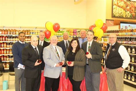 Shoprite employees honored for emergency aid