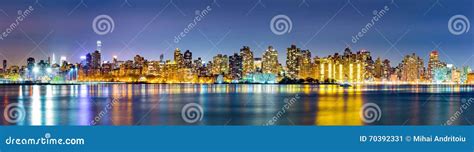 Manhattan Upper East Side Skyline Stock Image - Image of bridge, city: 70392331