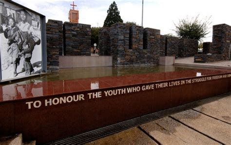 Soweto & Apartheid Museum – Day Tour | Nhlalala Travel