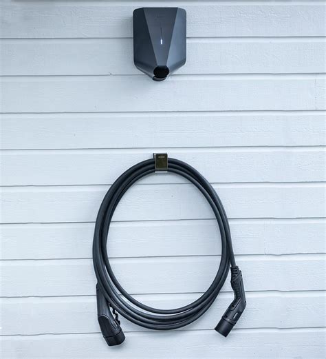 Easee One 7kW smart home EV charger installation