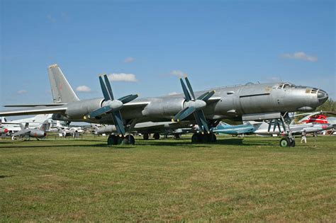 Tupolev Tu-95 - Price, Specs, Photo Gallery, History - Aero Corner