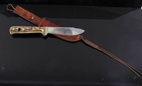 Puma White Hunter #6377 Pumaster Knife sold at auction on 27th June ...