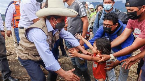 The Peruvian oligarchy overthrew President Castillo | Chiapas Support ...