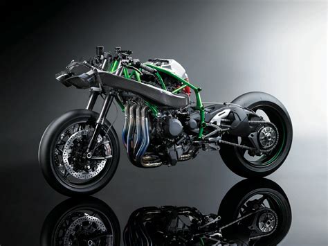 The Kawasaki Ninja H2R Is a 300 HP Carbon Fibre Rocket