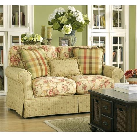 Small Cottage Style Sofas And Chairs : Team your country cottage sofa with matching overstuffed ...