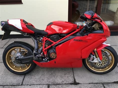 Ducati 999r Huge Specification My 2006 | Ducati Forum