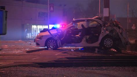 Metra delays: Rock Island Line train hits car in Midlothian - ABC7 Chicago