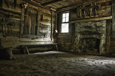 Dirt Floor Mansion Photograph by Karen Lawson