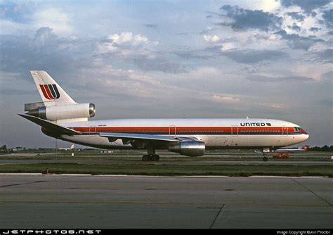 File:McDonnell Douglas DC-10-10, United Airlines JP5954243.jpg - Wikipedia