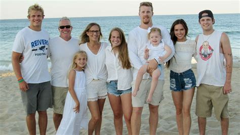 One son killed, another in the Super Bowl: How the Beathard family will ...