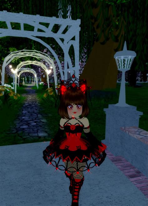 Royale High | Halloween outfits, Pet dragon, Royal high roblox outfits ...