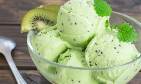 Kiwi Ice Cream Recipe - Shireen Anwer