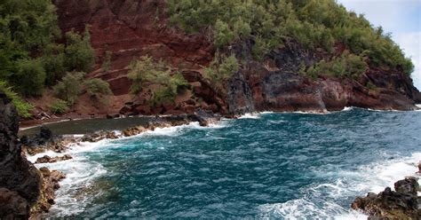 Kaihalulu Red Sand Beach, Hana, Hawaii