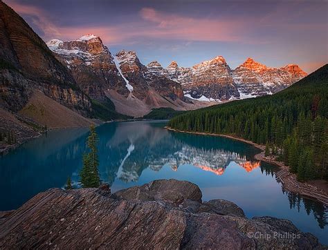 Moraine Lake sunrise | Sunrise lake, Moraine lake, Mountain lake