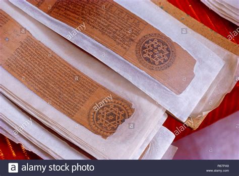 Vedas Stock Photos & Vedas Stock Images - Alamy