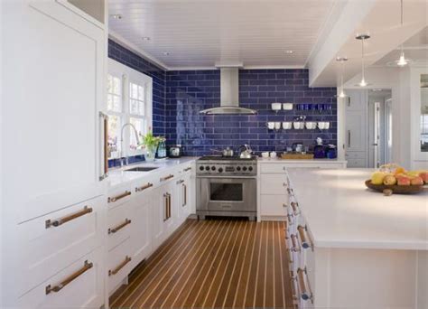 Cobalt blue backsplash kitchen | Blue backsplash kitchen, Kitchen backsplash designs, Blue ...